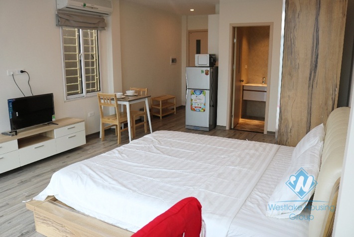 Lovely studio for rent in Ba Dinh, walking distance to Lotte Lieu Giai